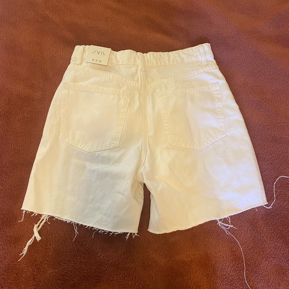 Zara shorts - Picture 2 of 3